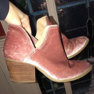 Steve Madden pink velvet booties